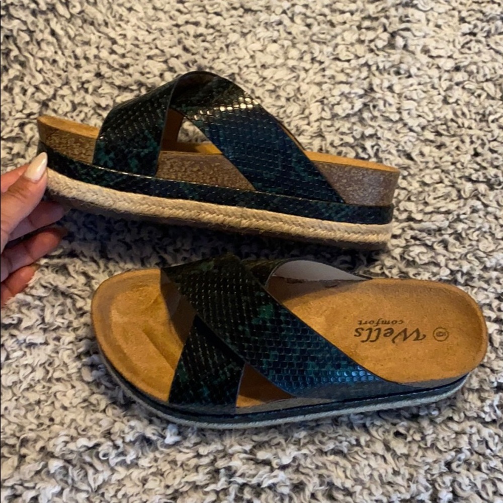 Platform snake print sandals
